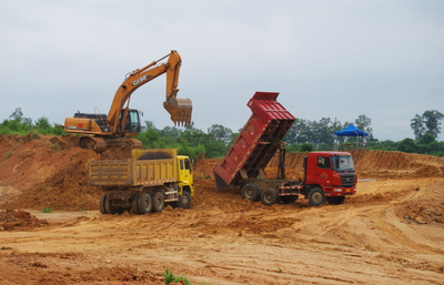 云南工程機械租賃與大件物流一體化服務 操作證、租賃與安裝全攻略